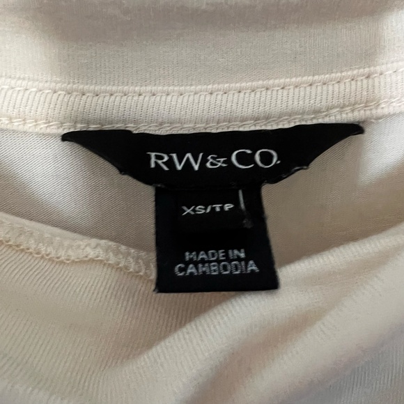 RW& CO 2- Pack mock neck tank tops - Picture 4 of 7